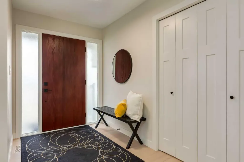 956 Midridge Drive SE Calgary AB T2X 1J5