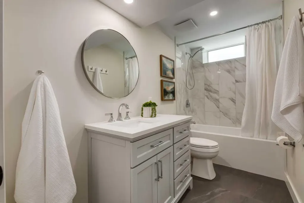 956 Midridge Drive SE Calgary AB T2X 1J5