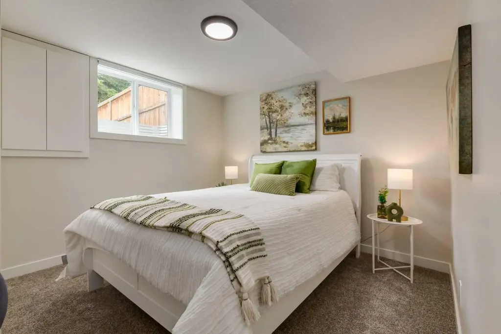 956 Midridge Drive SE Calgary AB T2X 1J5