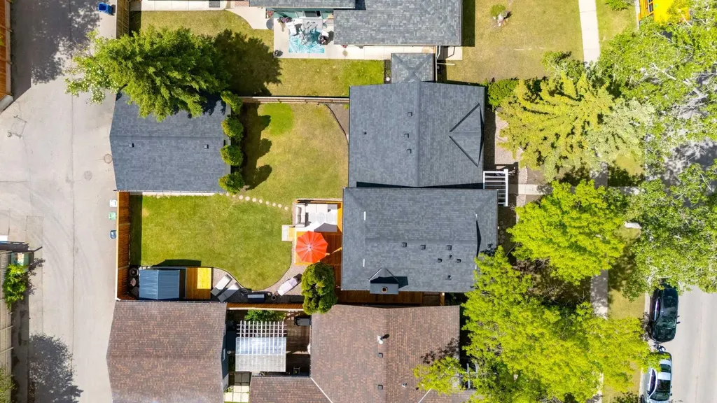 956 Midridge Drive SE Calgary AB T2X 1J5