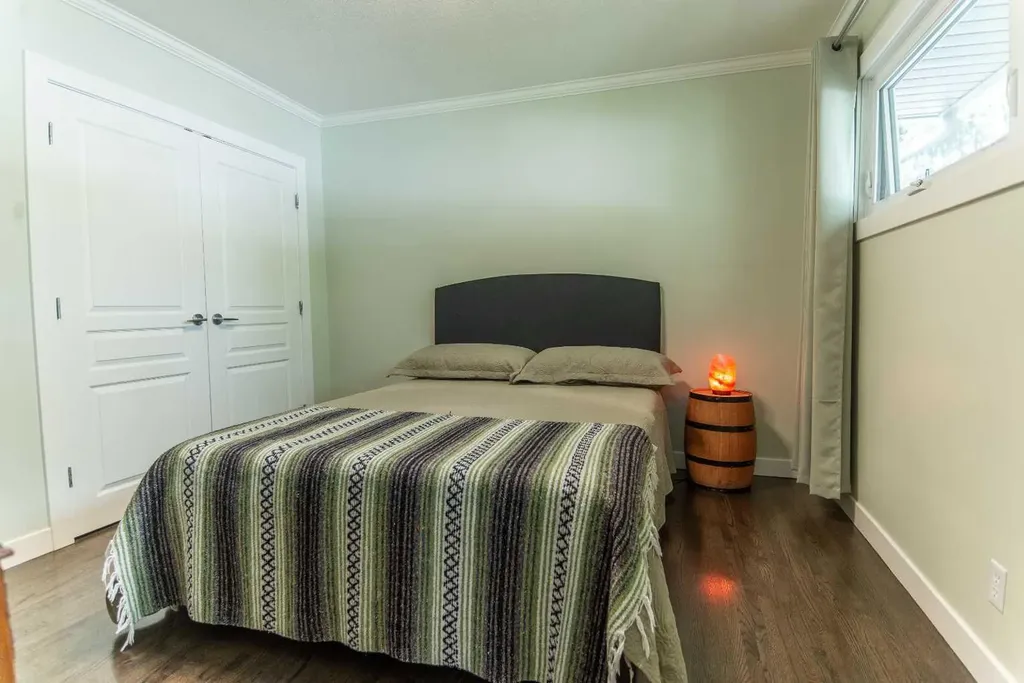 361 Capri Avenue NW Calgary AB T2L 0J5