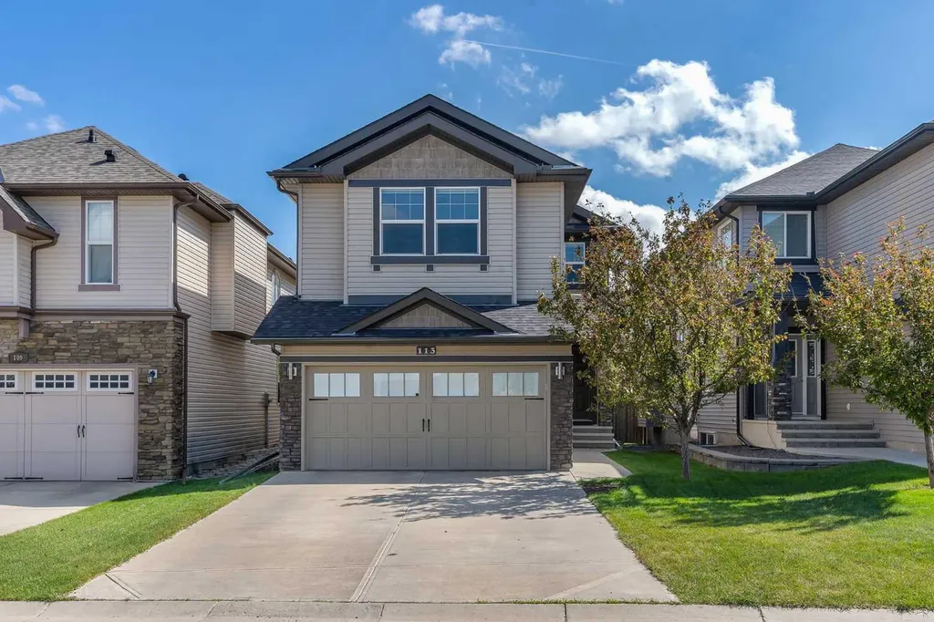 113 Sage Bank Crescent NW Calgary AB T3R 0J2