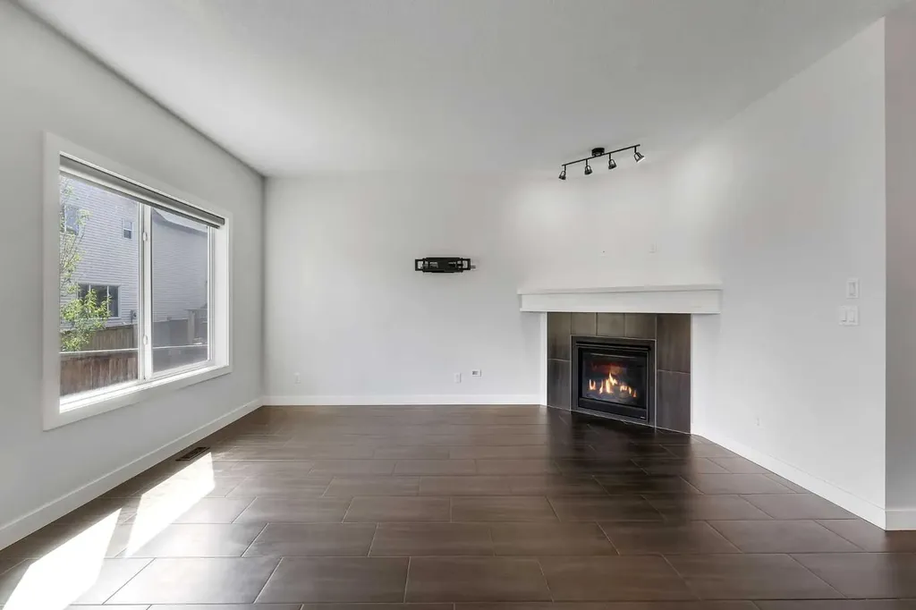 113 Sage Bank Crescent NW Calgary AB T3R 0J2