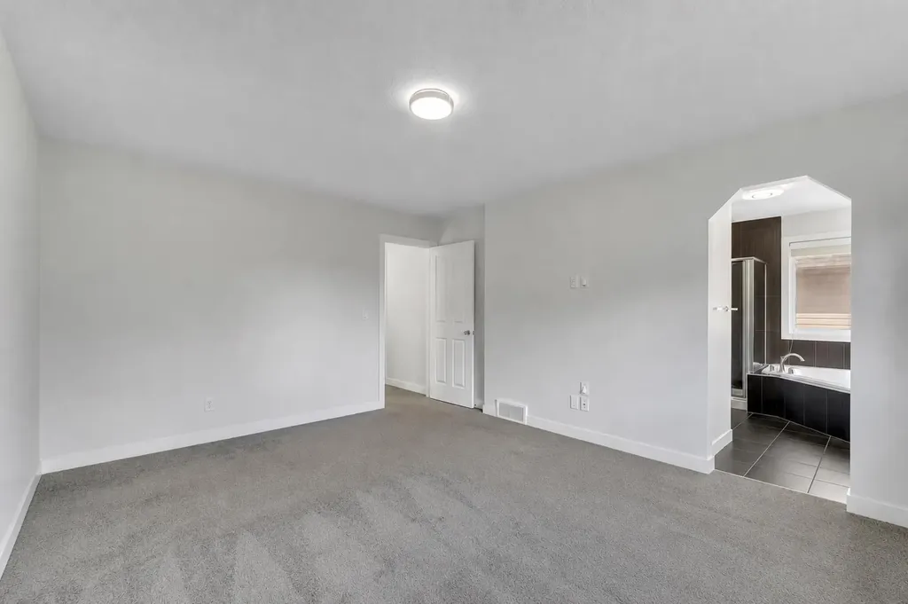 113 Sage Bank Crescent NW Calgary AB T3R 0J2