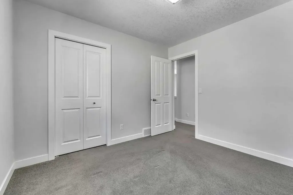 113 Sage Bank Crescent NW Calgary AB T3R 0J2