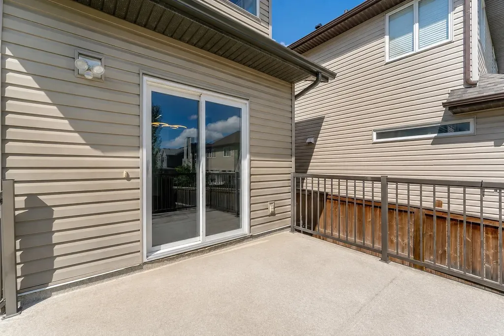 113 Sage Bank Crescent NW Calgary AB T3R 0J2