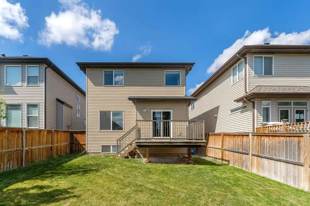 113 Sage Bank Crescent NW Calgary AB T3R 0J2