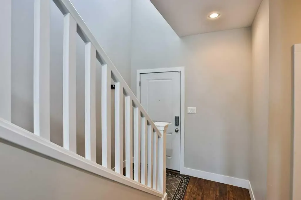 1207B 19a Avenue Coaldale AB T1M 1A4