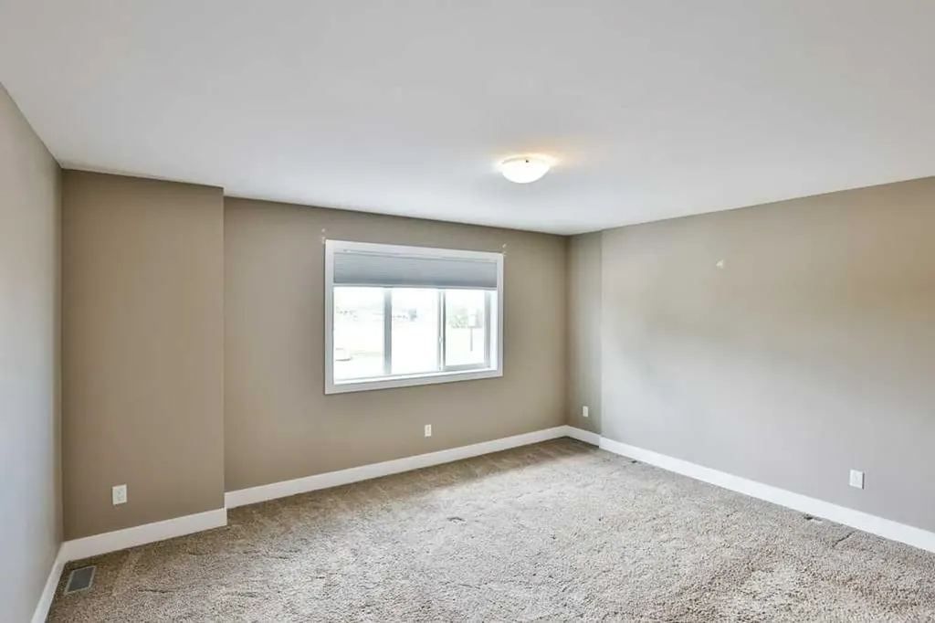 1207B 19a Avenue Coaldale AB T1M 1A4