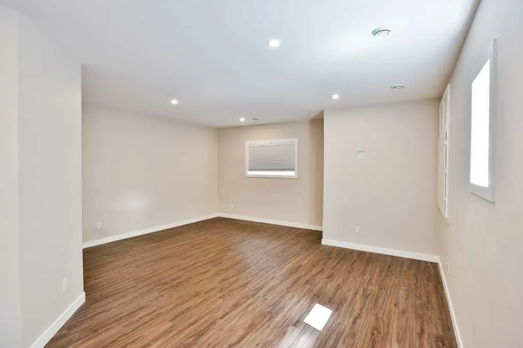 1207B 19a Avenue Coaldale AB T1M 1A4