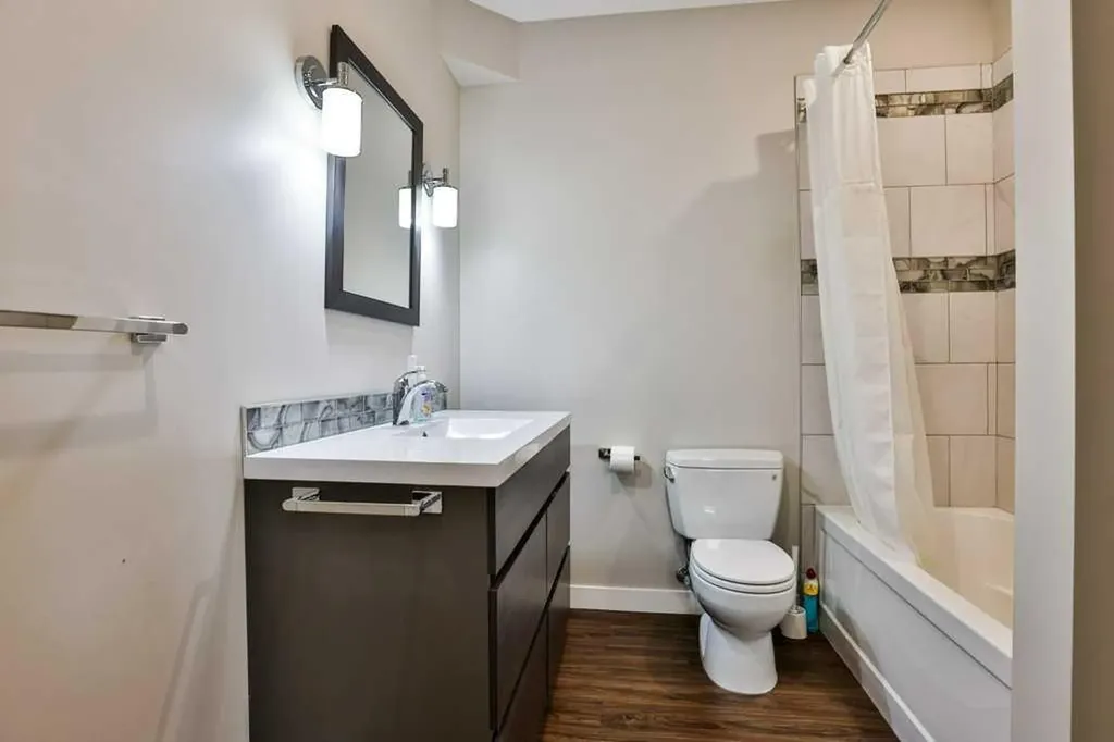 1207B 19a Avenue Coaldale AB T1M 1A4