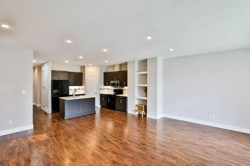 1207B 19a Avenue Coaldale AB T1M 1A4