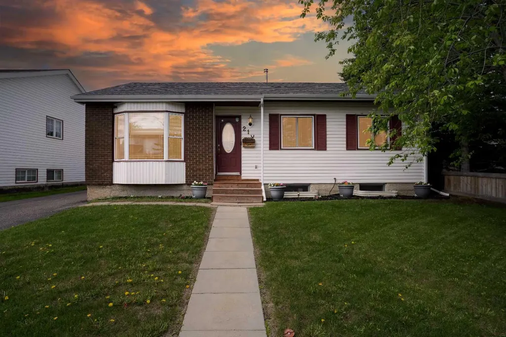 210 Leigh Crescent Fort Mcmurray AB T9K 1N4