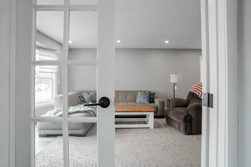 210 Leigh Crescent Fort Mcmurray AB T9K 1N4