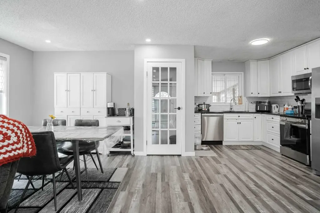 210 Leigh Crescent Fort Mcmurray AB T9K 1N4