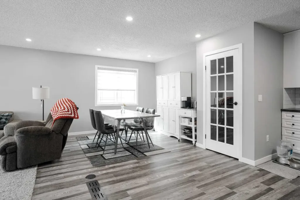 210 Leigh Crescent Fort Mcmurray AB T9K 1N4