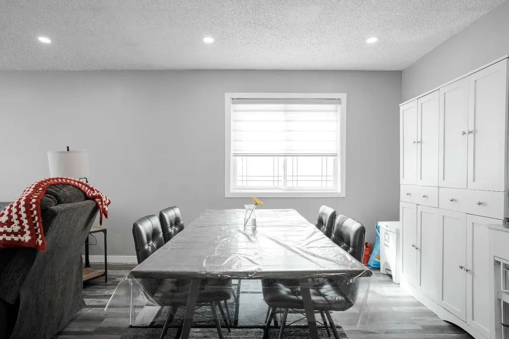 210 Leigh Crescent Fort Mcmurray AB T9K 1N4