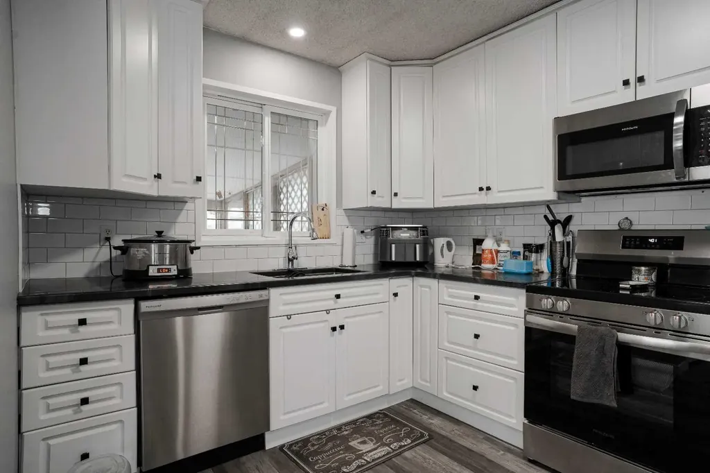 210 Leigh Crescent Fort Mcmurray AB T9K 1N4