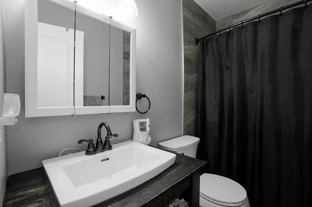 210 Leigh Crescent Fort Mcmurray AB T9K 1N4