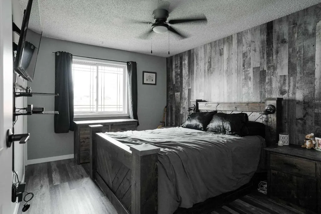 210 Leigh Crescent Fort Mcmurray AB T9K 1N4
