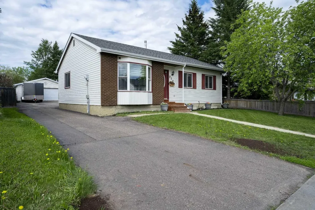 210 Leigh Crescent Fort Mcmurray AB T9K 1N4