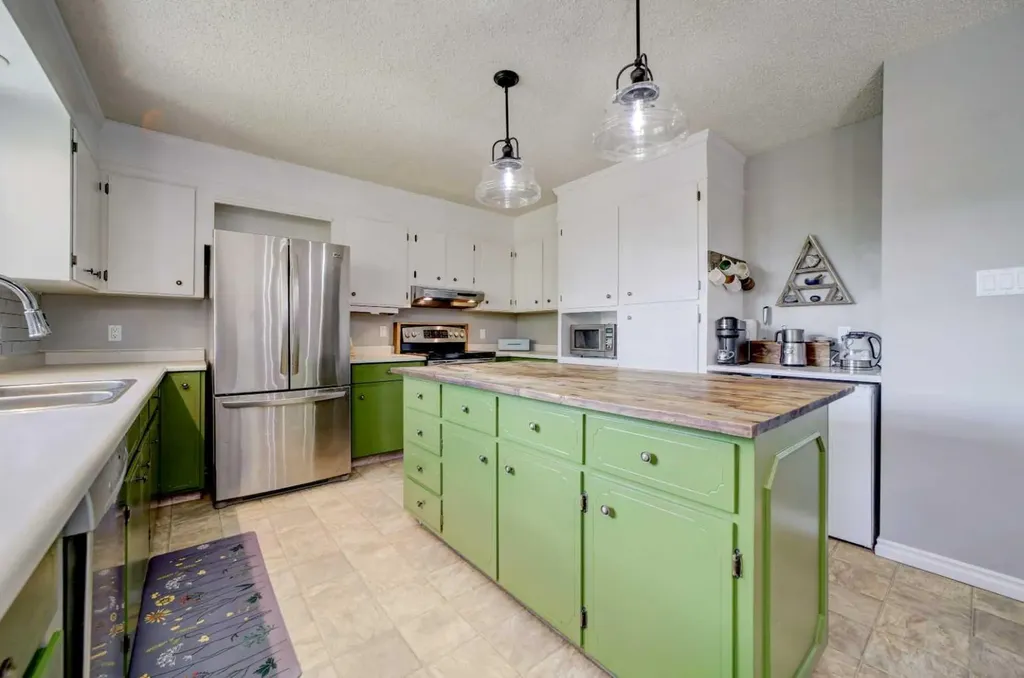 110 Temple Boulevard W Lethbridge AB T1K 5A3