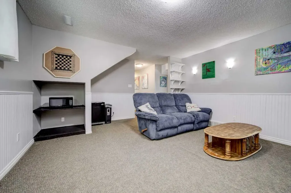 110 Temple Boulevard W Lethbridge AB T1K 5A3