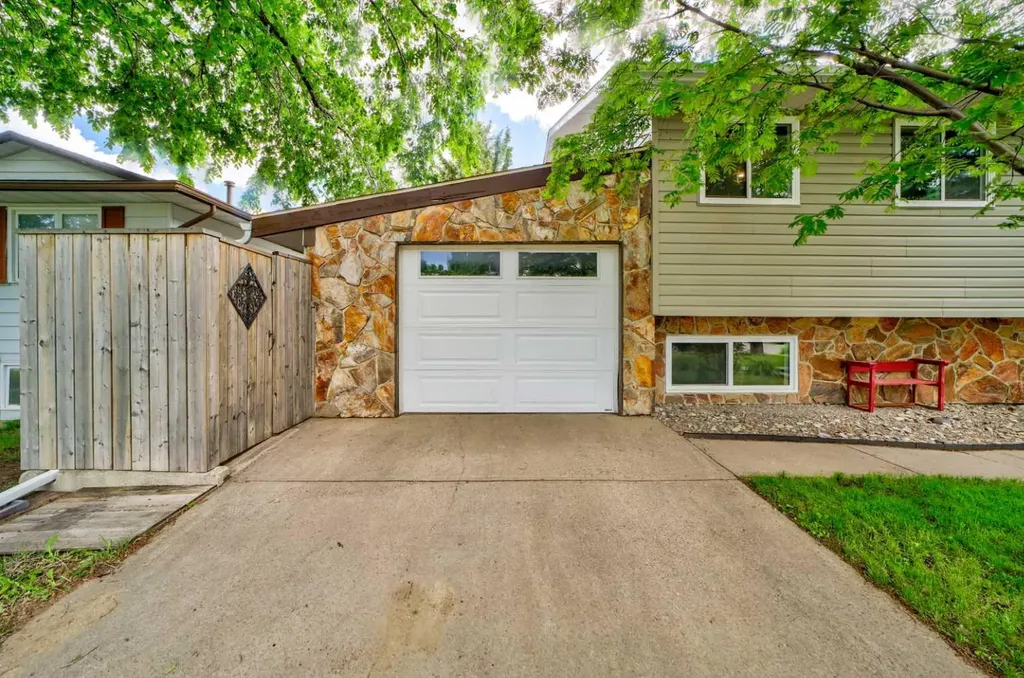 110 Temple Boulevard W Lethbridge AB T1K 5A3