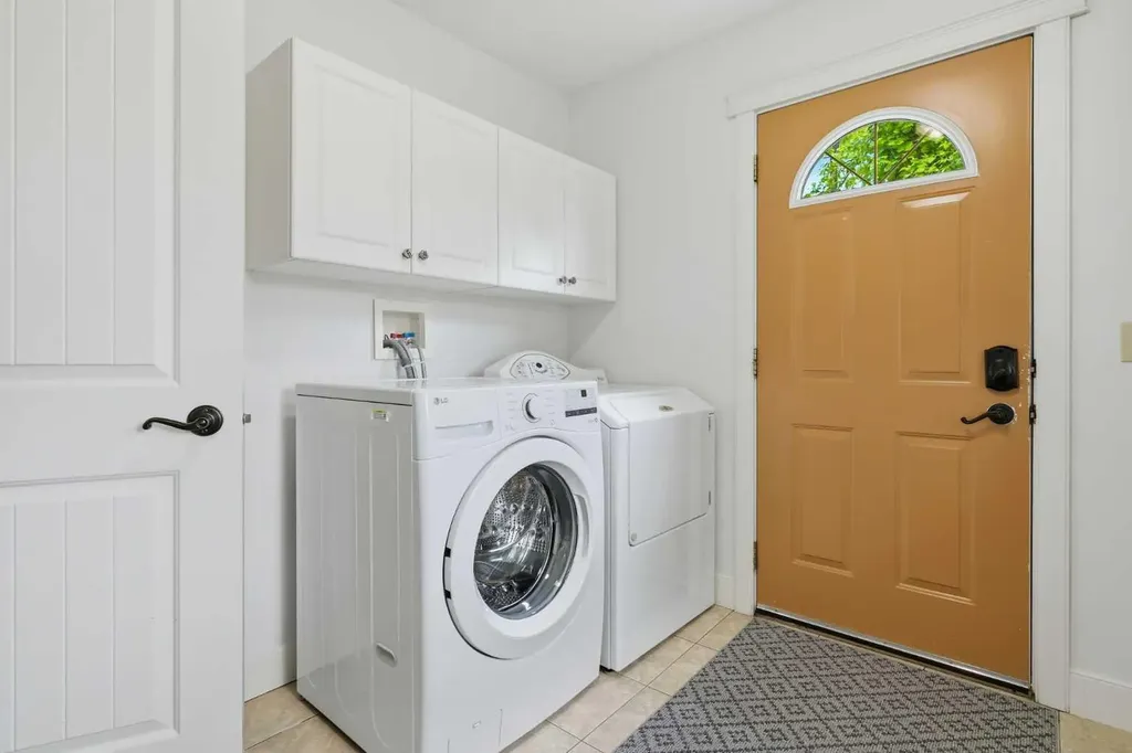 355 Willow Ridge Place SE Calgary AB T2J 1N2