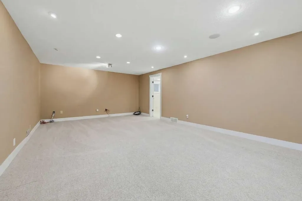 355 Willow Ridge Place SE Calgary AB T2J 1N2