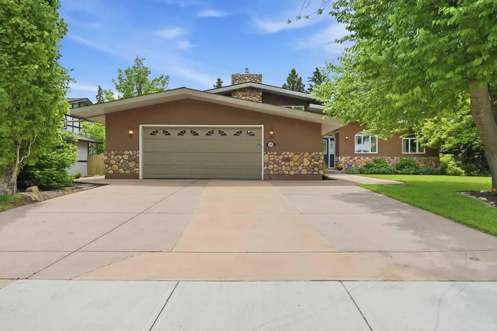 355 Willow Ridge Place SE Calgary AB T2J 1N2