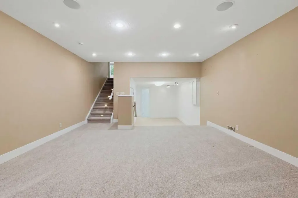 355 Willow Ridge Place SE Calgary AB T2J 1N2