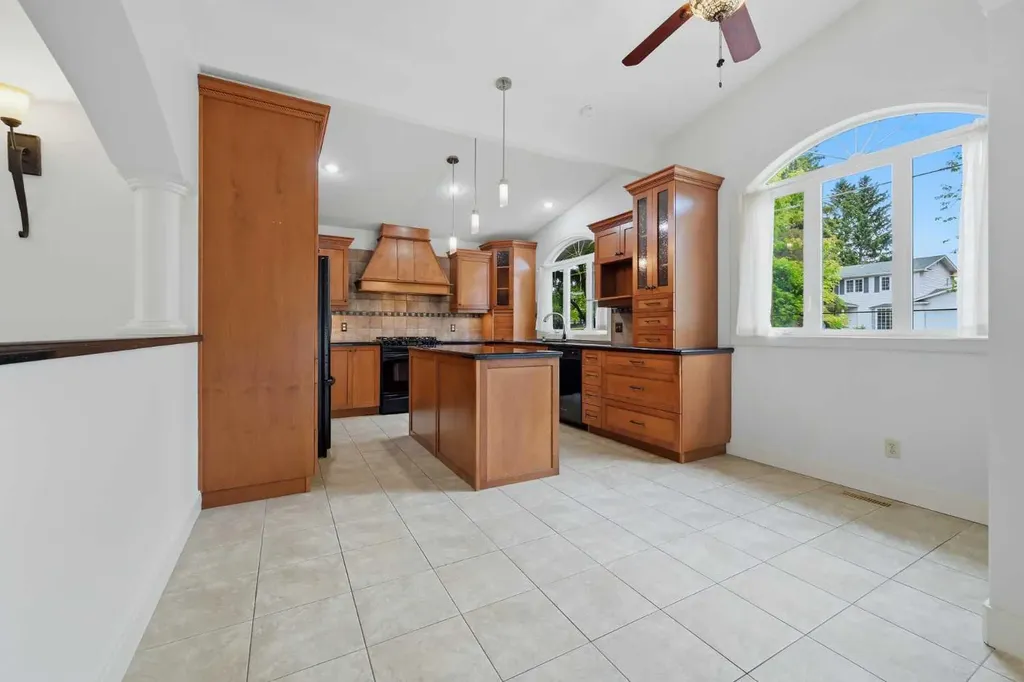 355 Willow Ridge Place SE Calgary AB T2J 1N2