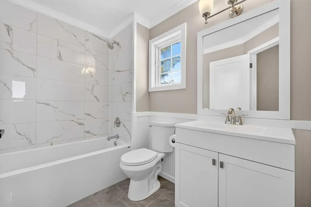 70 West Mackay Crescent Cochrane AB T4C 1J7