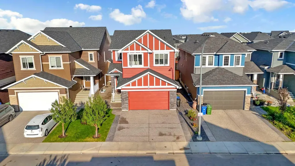 45 Red Sky Green NE Calgary AB T3N0V5