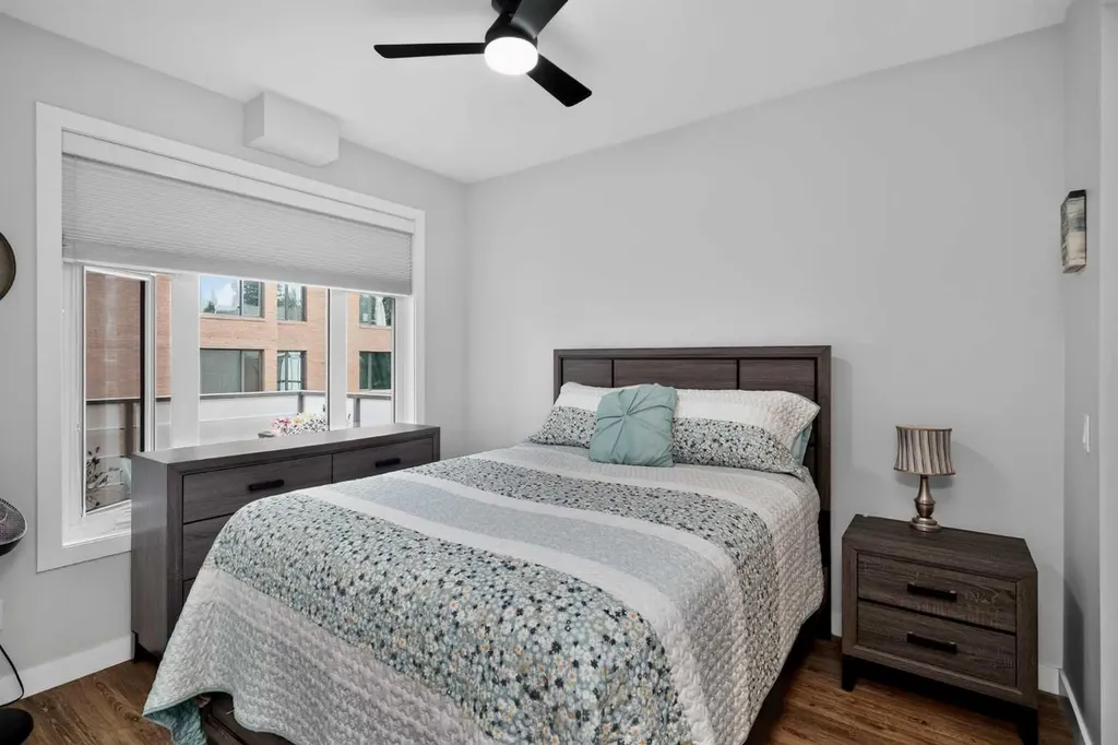 1720 10 Street SW Calgary AB T2T 3E8