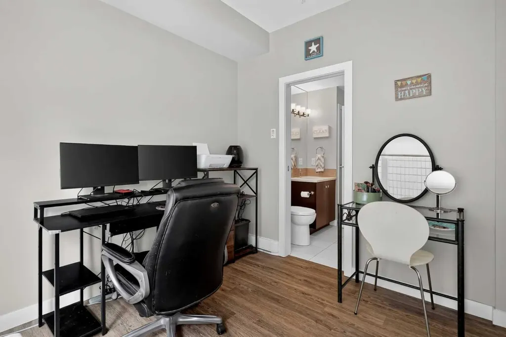1720 10 Street SW Calgary AB T2T 3E8