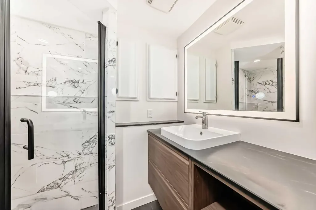 584 Woodhill Place SW Calgary AB T2W 3L5