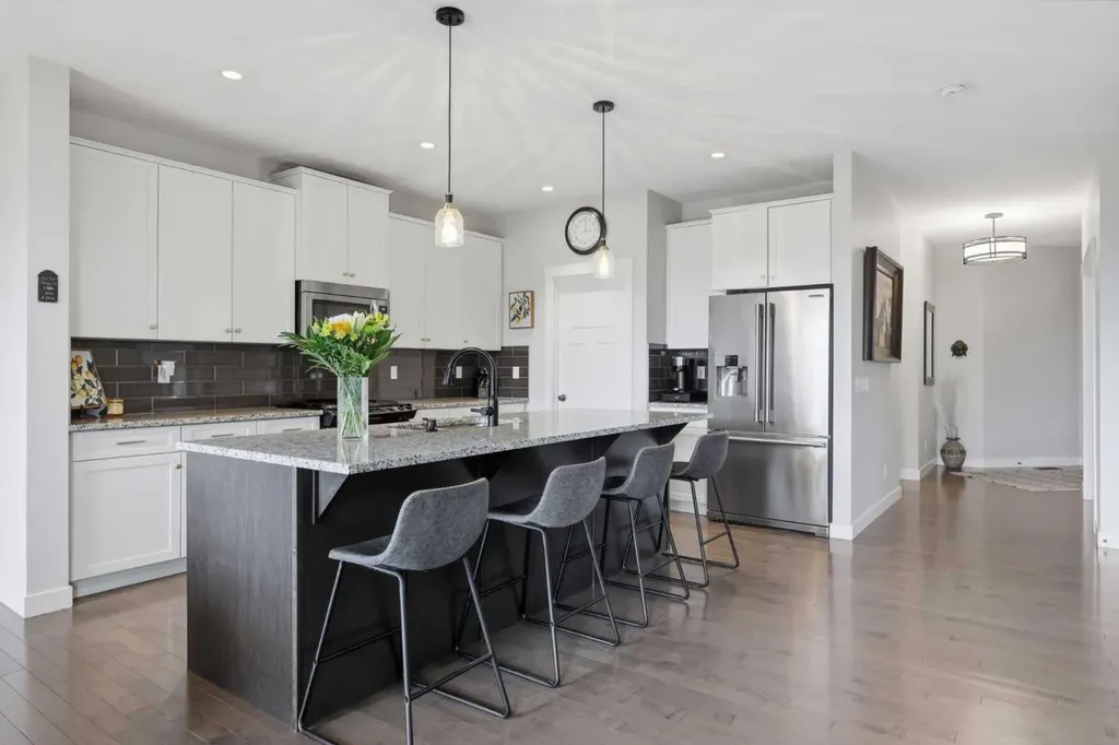 51 Ranchers Crescent Okotoks AB T1S 0K5
