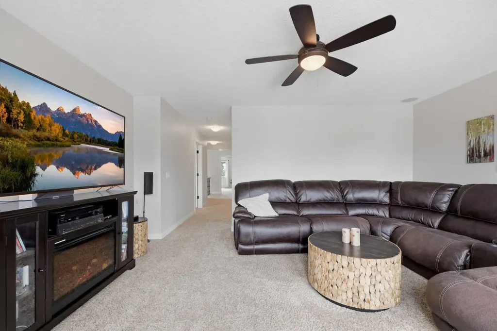 51 Ranchers Crescent Okotoks AB T1S 0K5