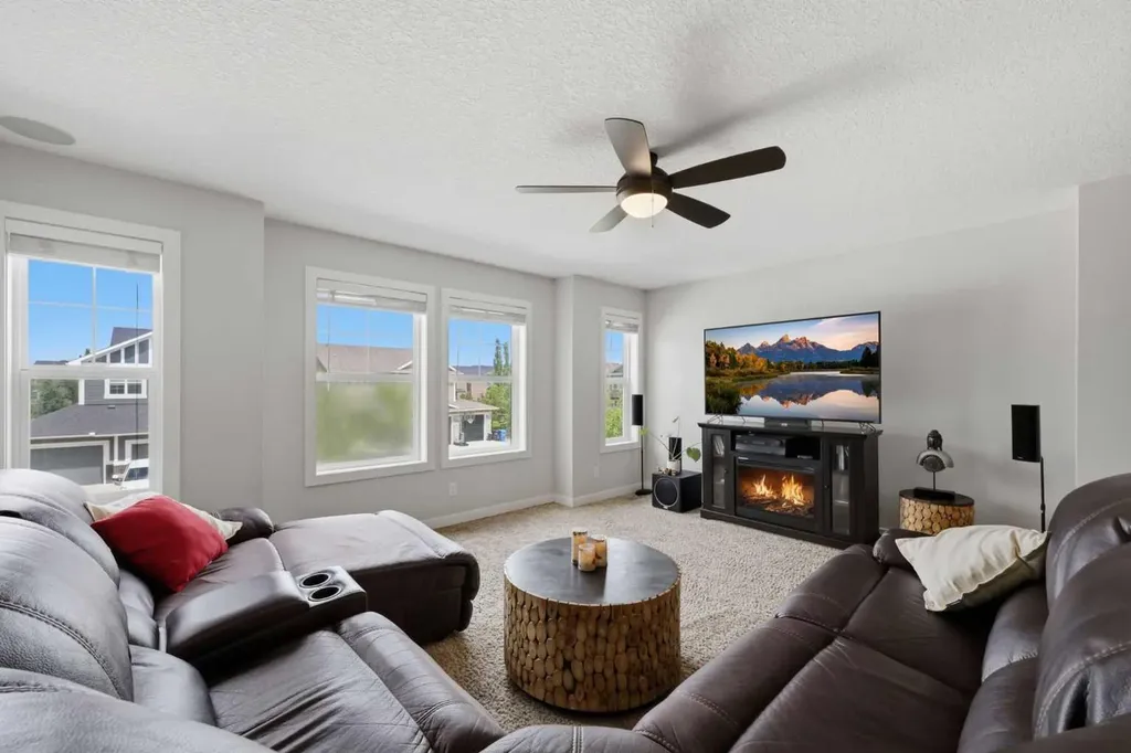 51 Ranchers Crescent Okotoks AB T1S 0K5