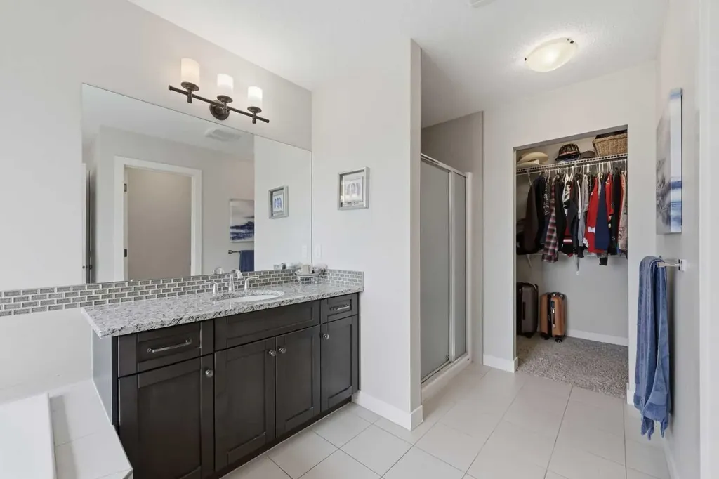 51 Ranchers Crescent Okotoks AB T1S 0K5
