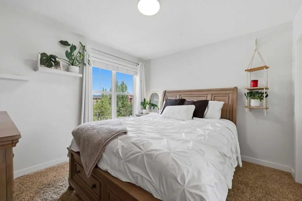 51 Ranchers Crescent Okotoks AB T1S 0K5