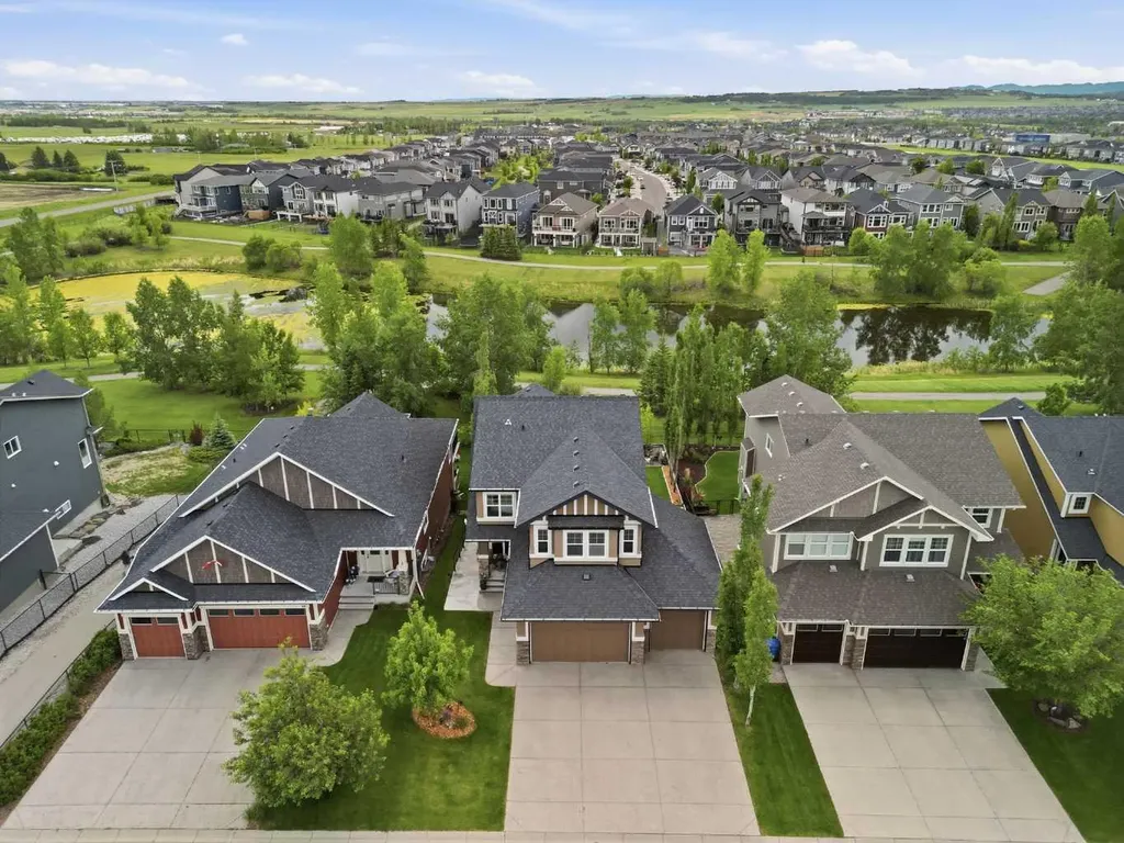 51 Ranchers Crescent Okotoks AB T1S 0K5