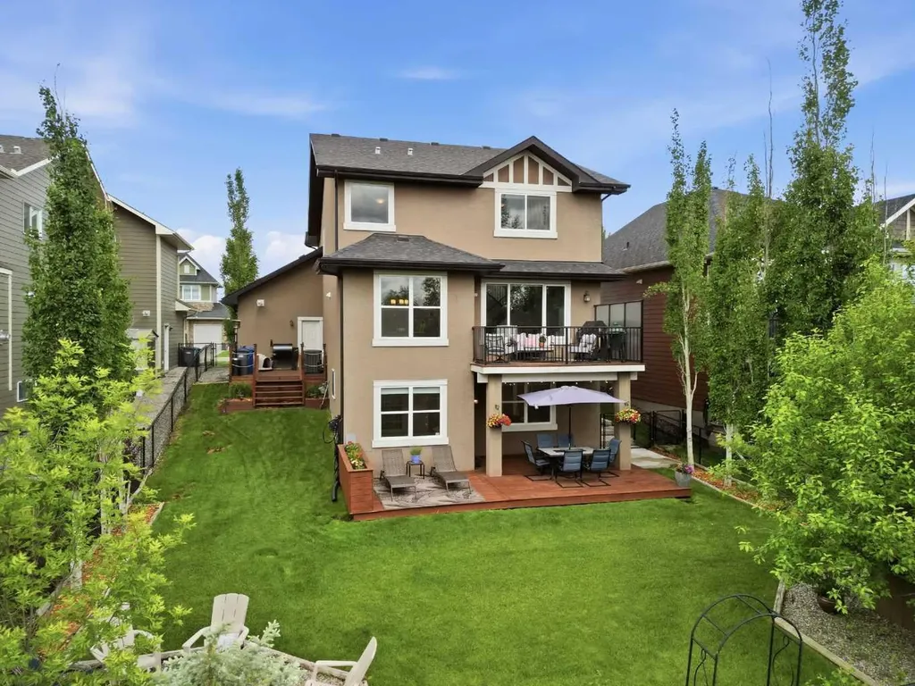 51 Ranchers Crescent Okotoks AB T1S 0K5
