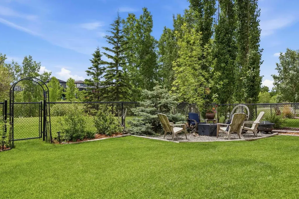 51 Ranchers Crescent Okotoks AB T1S 0K5