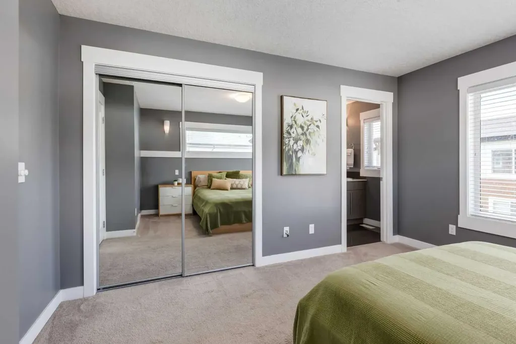 111 Rainbow Falls Gate Chestermere AB T1X 0Z4