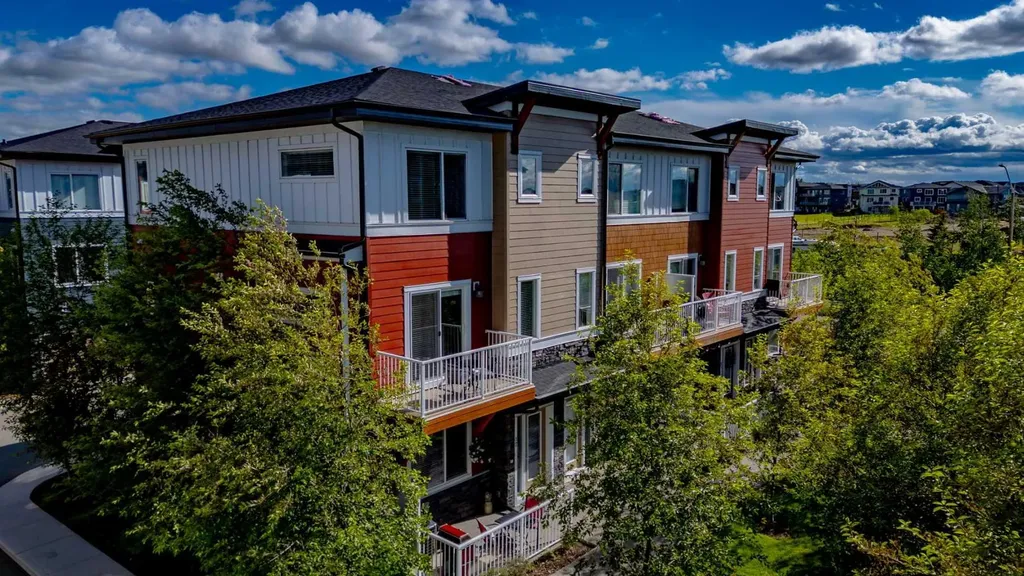 111 Rainbow Falls Gate Chestermere AB T1X 0Z4