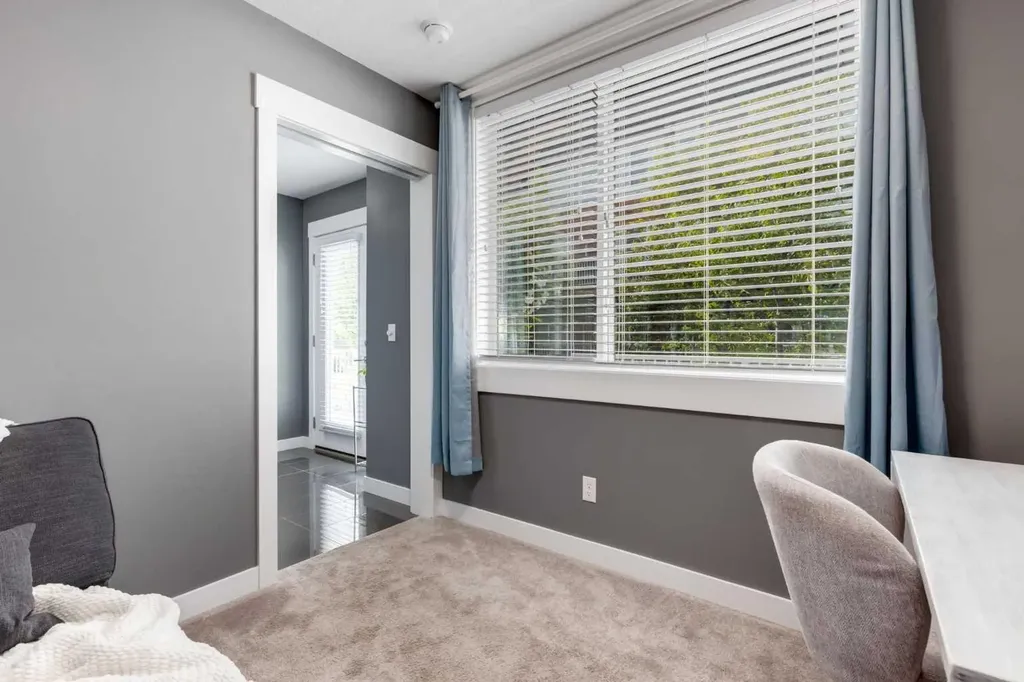 111 Rainbow Falls Gate Chestermere AB T1X 0Z4