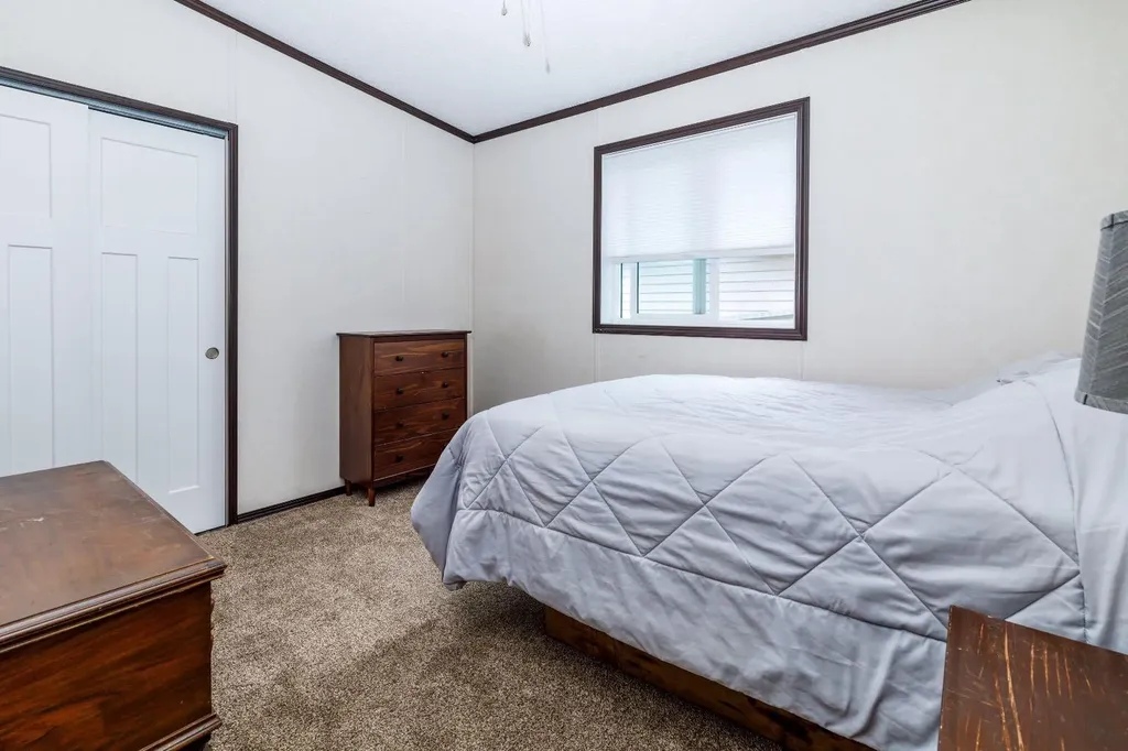 4705 45 Avenue Alix AB T0C 0B0